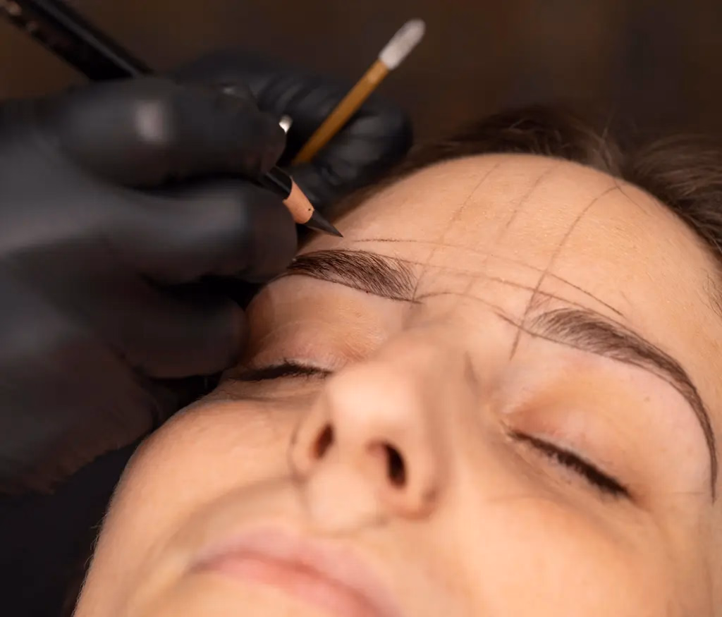 Ablauf der Powder Brows Behandlung bei JWC Kosmetik